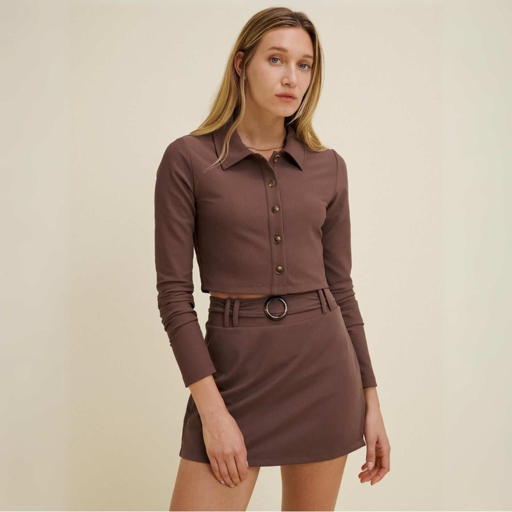 Recess Brown Ribbed Long Sleeve Collared Crop Top Athletic Stretch Polo M